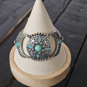 Lucky Brand Silver Toggle Bracelet with Turquoise Details Vintage Y2K